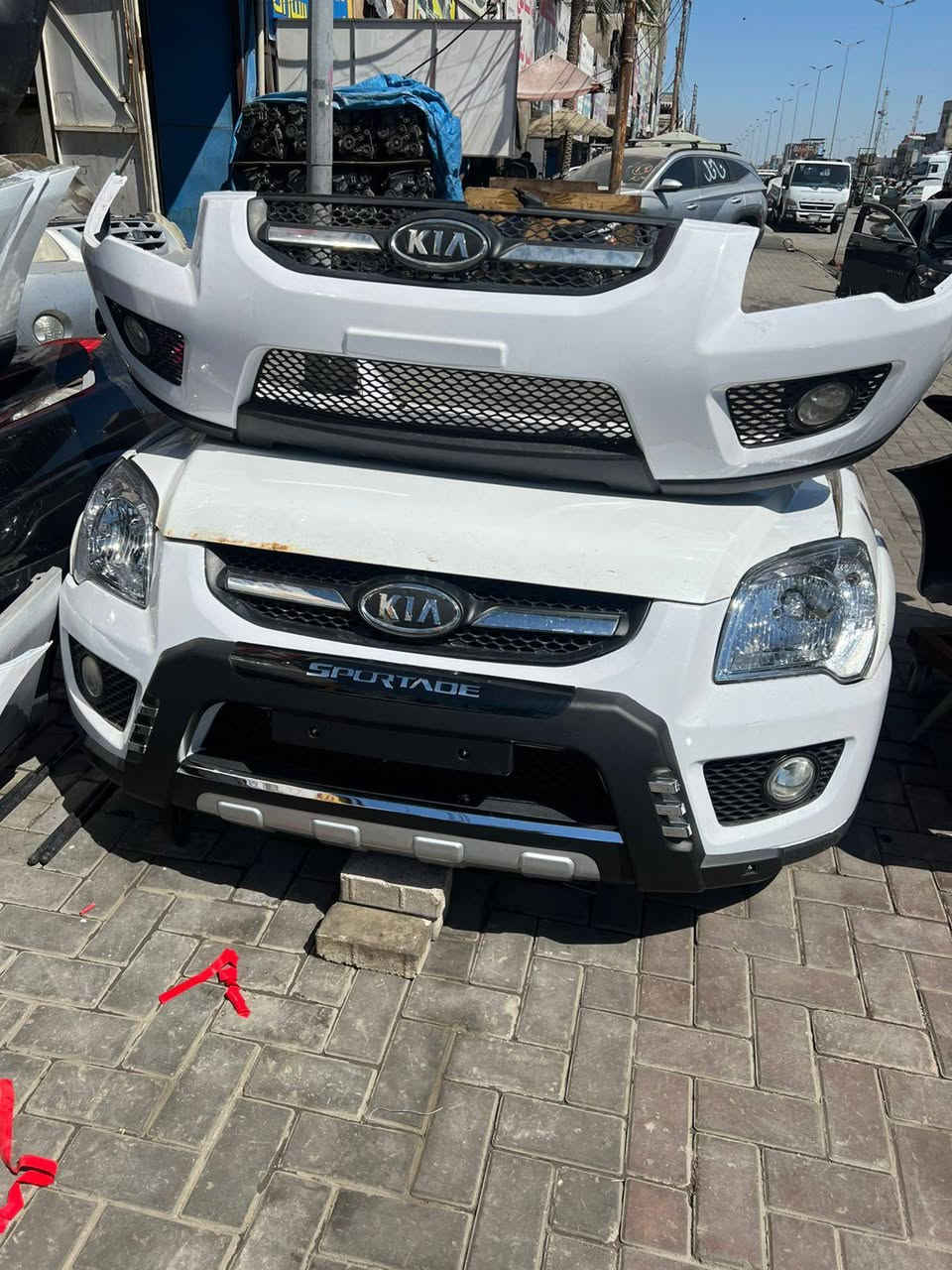 سلام عليكم ورحمه الله وبركاته اللهم صل على محمد وال محمد ادوات سبورتاج وتوكسان كل الاوان متوفره  توكسان الابيض ولسلفر كل الاوان متوفره فقط محلات سجاد العراقي العنوان طالبيه قرب مستشفى مارينا الاهلي رقم الهاتف﴿***********﴾
