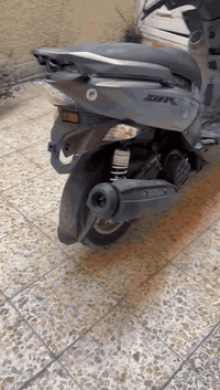 سلام عليكم دراجه جيتي ار البيع دراجه رمبه ما مفتوح بيهه برغي دراجه احلا من الصور صاله شهرين من نزلتهه رمبه العنوان بغداد حي اور السعر 1300وبيها مجال الرقم التصال ***********
