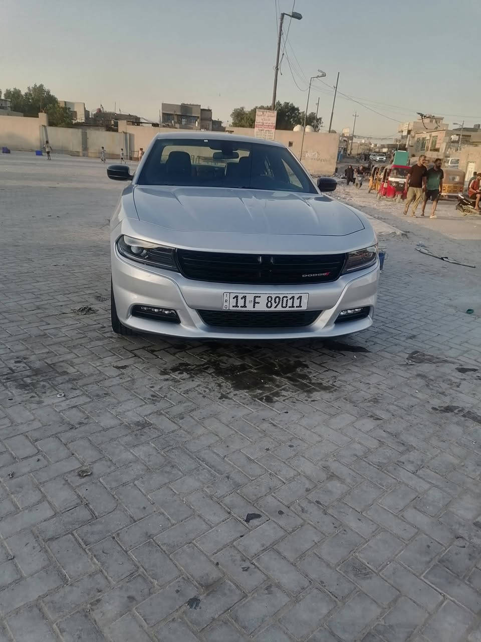 السلام عليكم شباب جارجر للبيع موديل 23 اصل باسمي تحويل مباشر سياره حلوه وكل الجديده ماشيه سياره  ماشيه 27 سعر 225 وبيها مجال للشراي بيع فقط بدون اي مراوس سياره خير من الله ***********
