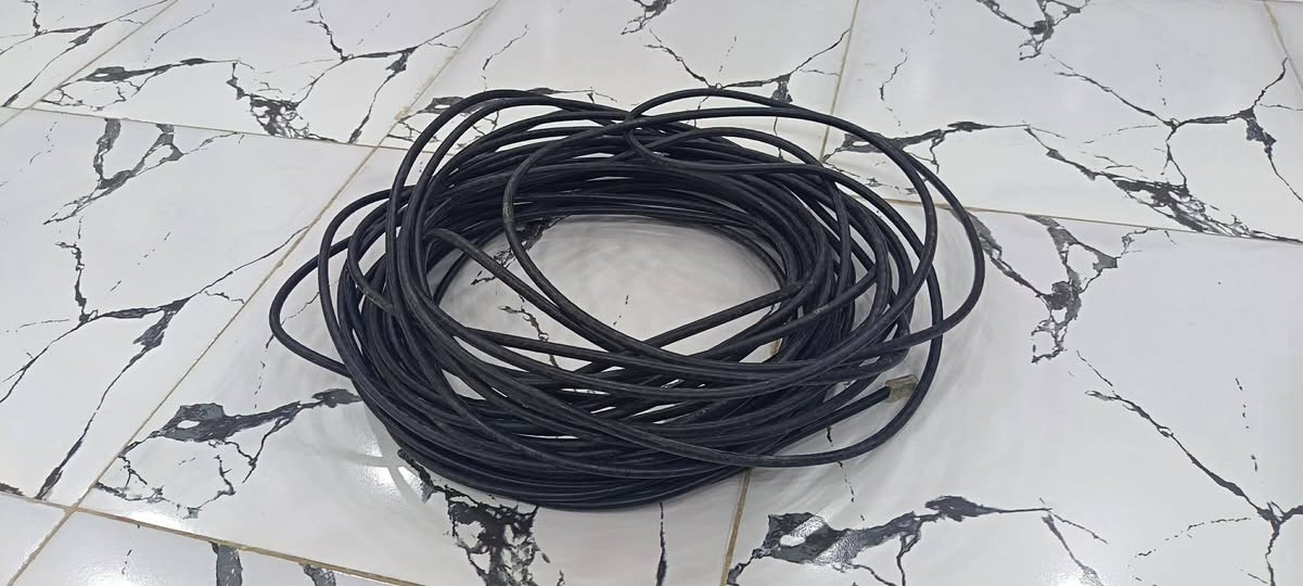 راوتر + صحن + وايرات الراوتر
السعر 75


**إذا كنت صاحب هذا الإعلان وتريد حذفه لأي سبب، رجاءا أرسل رسالة إلى الدعم الفني**