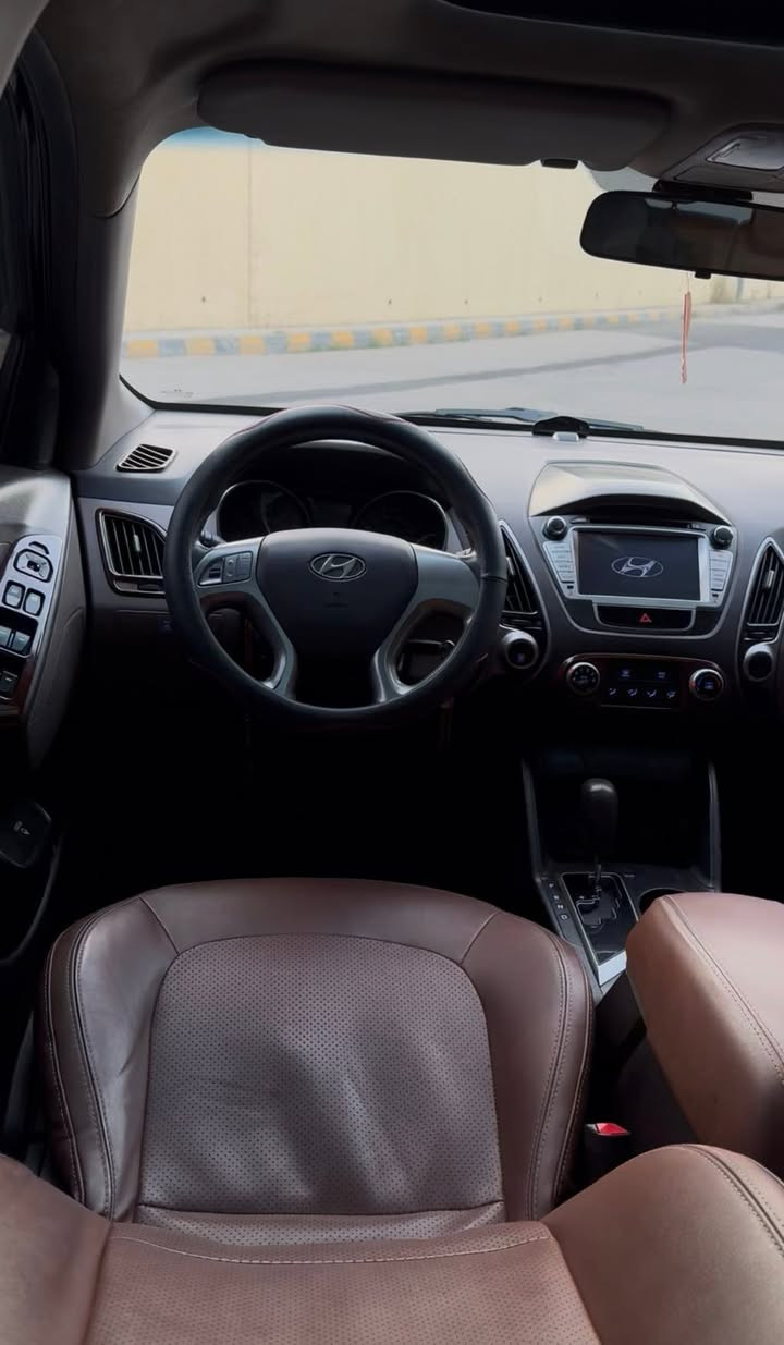 ⭕️للبيع⭕️
Hyundai Tucson 4WD

Car model: 2011

Engine: 2.0

Walkway: 159.000 km

car inspection : 7 جيد

Price: 8,900 JOD

⭕️السيارة وارد دبي


**إذا كنت صاحب هذا الإعلان وتريد حذفه لأي سبب، رجاءا أرسل رسالة إلى الدعم الفني**