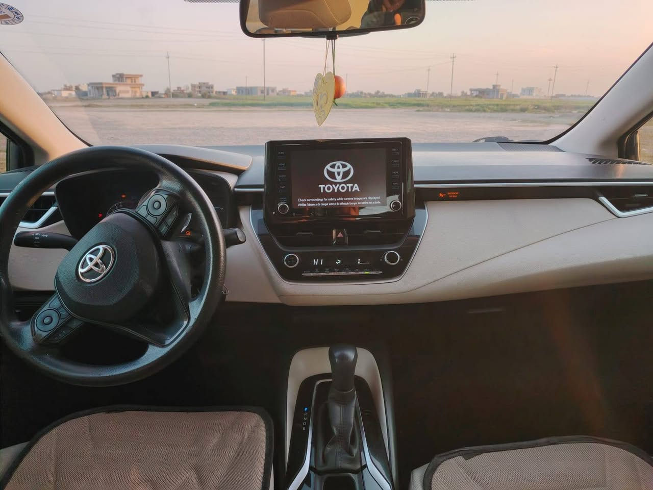 السلام عليكم
كورلا امريكي موديل 2022 LE لون بحري  محرك 18 ماشيه 117 ضرر ثلث قطع ونص بونيد وجاملغ وباب ونص بدون دواخل وبيه كم حالوبه امبينات اقل من عشره محرك كير تايرات صدر سنويه رقم كلو جديد شرط السعر  128بيه مجال عنوان الحويجه الحلوات اتصال ***********
