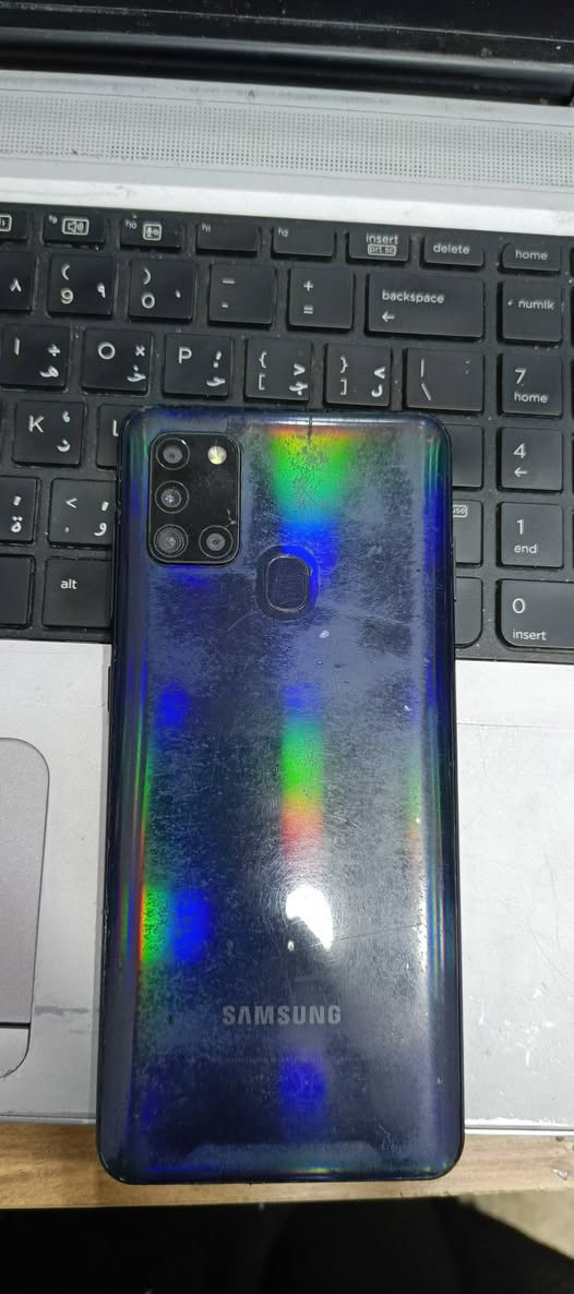 سامسونك A21s مبدل شاشة اصليه شرط
ذاكره 64 كيكا رام 4 كيكا جهاز نضيف ومرتب
الثاني ريلمي c11 مبدل شاشة اصليه شرط
ذاكره 32 كيكا رام 2 كيكا جهاز حيل نضيف
محل اسامة الحنش   قرب جامع الملا منصور
داخل القيصريه 
تواصل خاص او اتصال ***********
