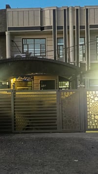 بيت المساحه 100 الواجهه 5 النزال 20 للبيع مع تشجير  جاهز جديد طابقين  ...