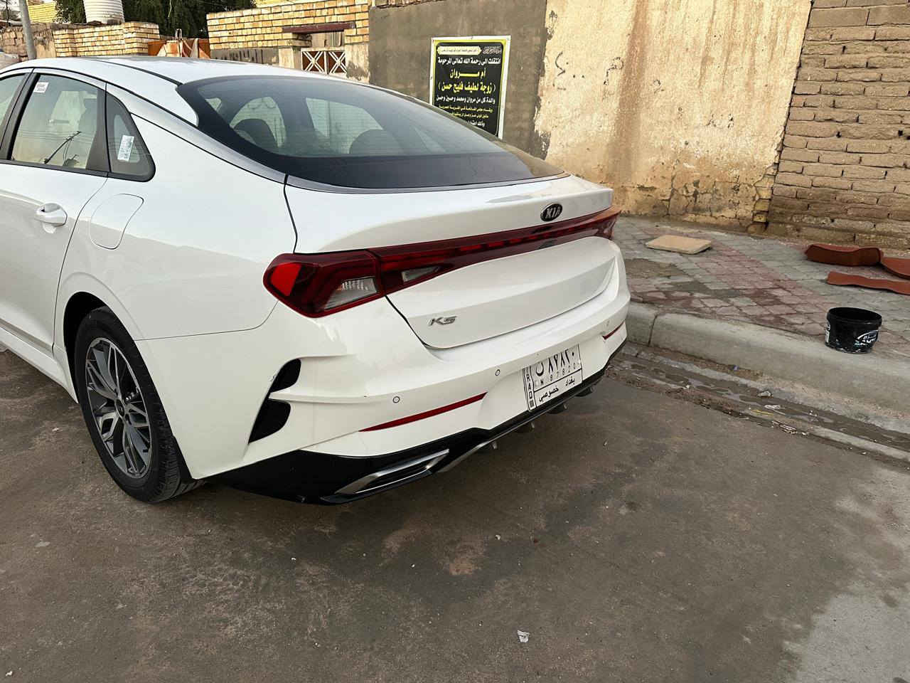 السلام عليكم للبيع كي 5 مديل 21 خليجيه كفاله عامه محرك الفين رقم بغداد تحويل مباشر السياره حره مكاني ناصريه  ***********
