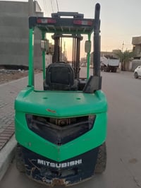 للبيع 2016 رقم شمالي فحص مؤقت  شرط الشغل  3.5 حموله جب عالي 3حركات 078...