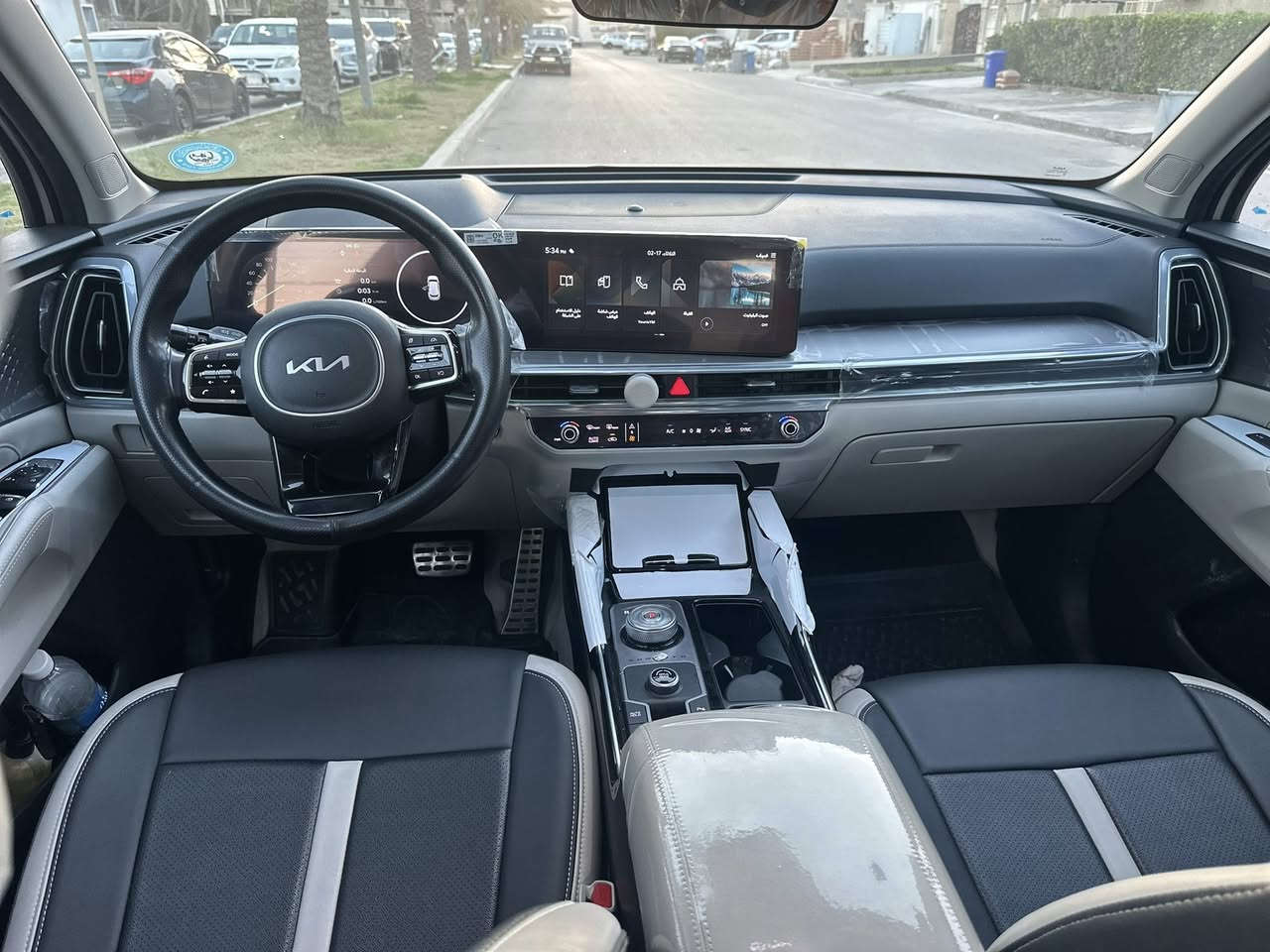 السلام عليكم
كيا سورنتو 2025 #للبيع خليجي مكفولة كفالة عامة 
 ضمان شركة المجموعة الدولية
ماشية 29600 km لون ابيض
 رقم بغداد
باسمي تحويل مباشر
المواصفات : 
بانوراما 
كير ماوس
هندبريك دكمة
بردات
شاحن وايرلس
جام كهربائي اوتو
7 راكب
داتا شو
مراية السائق اوتو دم
السيارة مغلفة بالكامل ppf عند شركة GMC
حساسات امامية و خلفية
كاميرا خلفية
محرك 6 سلندر 
كراسي جلد تو كلر
ويل  20
كراسي كهرباء
إنارة محيطية
صندوق كهرباء
نظام كار بلي 
تبريد خلفي 
مري شفط
وبعد بيها مواصفات 
السعر 34,250 دولار وبيها مجال 

للاستفسار والتواصل
 *********** متوفر واتساب
