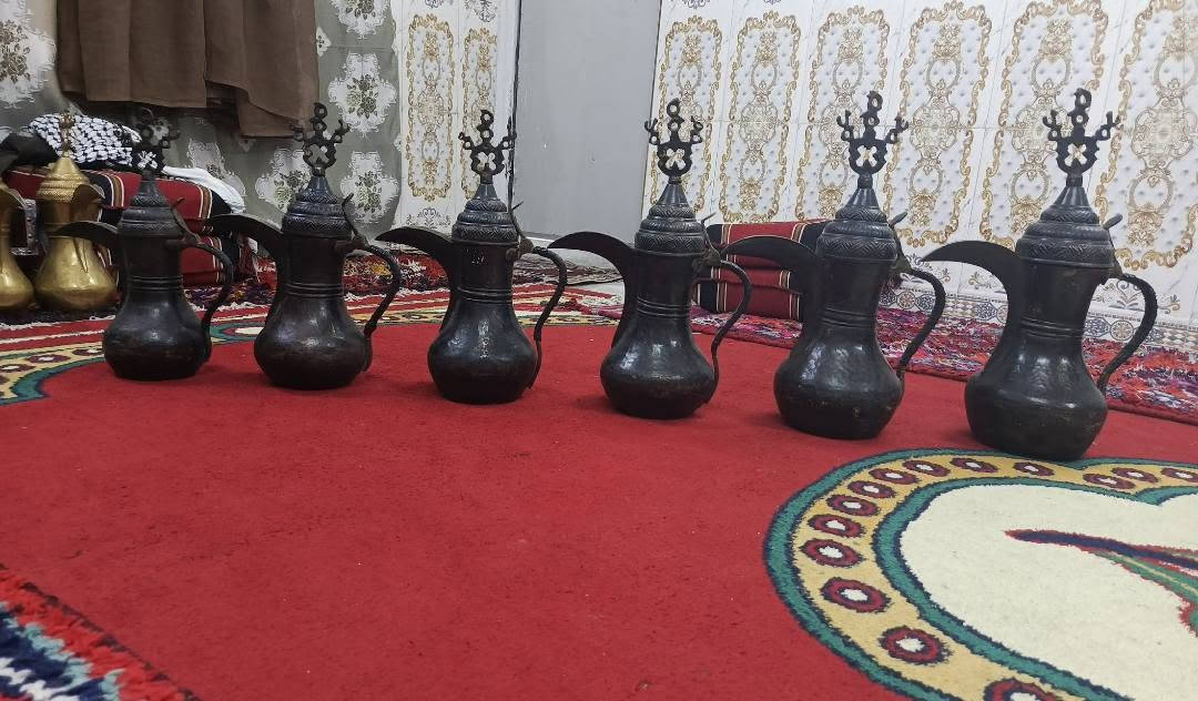 سيت كماكم نصراني للبيع نحاس احمر طرق يدوي قياس الكبير 51 والصغير 38 للستفسار اتصل ***********
