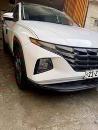 موديل ٢٤ هايبرد ماشيه ٨٠٠٠ كيلو رقم بغداد انكليزي بدون ايرباك بدون تبد...