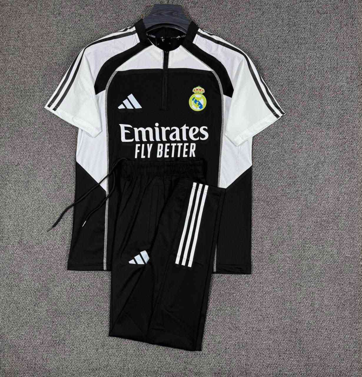 تراك وتربروف فوول ليكرا كوالتي ممتاز منشأ تايلندي ✅️
▫️السعر : 20 الف 
▫️القياسات :  M  -  L  -  XL  -  XXL (قالب كبير)
العنوان/السماوه/تقاطع الأسكان/قرب مقهى الأسكان 
واتساب ***********
