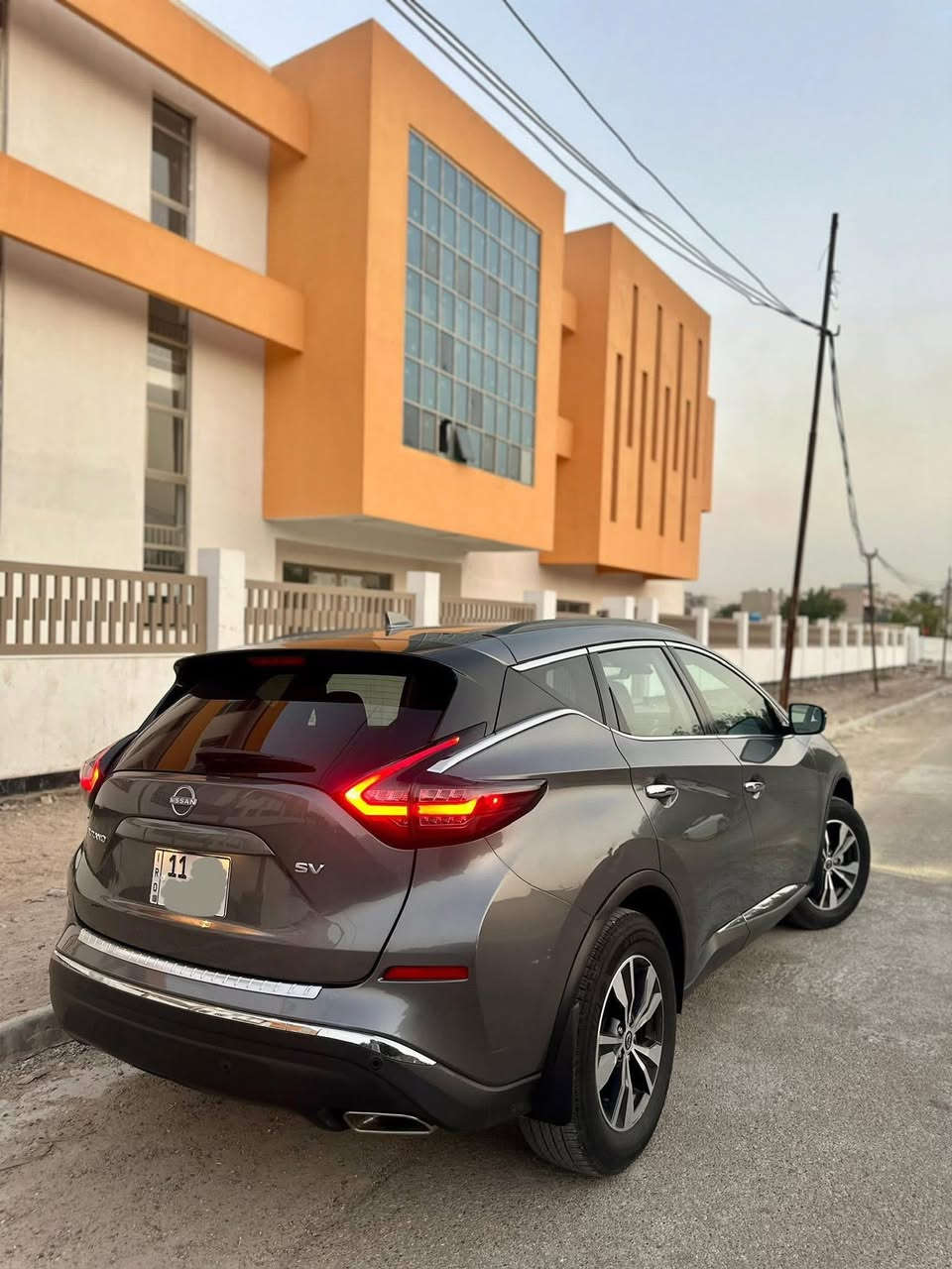 نيسان مورانو 2023
سيارة راقية واعتمادية جداً 

وصرف البانزين جداً ممتاز قياساً بالستة سلندر

 رقم بغداد

  باسمي ( بيع بدون مرواس)

- السيارة نظيفة جدًا ماشية 24  ألف

- محرك 6 سلندر 3500، 

- تو ويل

حادثها سطحي من فوك البنيد ( موجودة صورة الحادث مع صور المنشور )

* بنيد مبدل فقط حتى غاز الشركة نفسه وصدرها على وضع الشركة 

شاصي سليم 100%

🔹 فول مواصفات عدا الفتحة

 • تشغيل عن بعد

 • تبريد قطعتين (أمامي + خلفي)

 • رادار 360

 • حساسات أمامية وخلفية

 • نظام النقطة العمياء

 • كشنات جلد كهربائية مع تدفئة• 

 • شاشة كار بلي 

 • إنارة LED كاملة

 • بصمة تشغيل ودخول ذكي

 • تحكم جهتين 

💎 سيارة فخمة جداً ومريحة

موقع السيارة : - حلة -  

📞 ***********

السعر 168 ورقة
