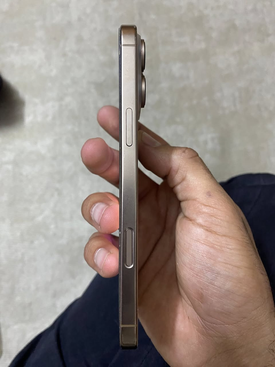 السلام عليكم ايفون 16برو ماكس ذاكره 256 بطاريه 94 الجهاز ممفتوح بحاله الوكاله بيه فقط ندب بالشاشه لمس شغال كلش طبيعي السعر ٨٤٠ وبيه مجال للشراي مكاني بغداد الغزاليه 
***********
