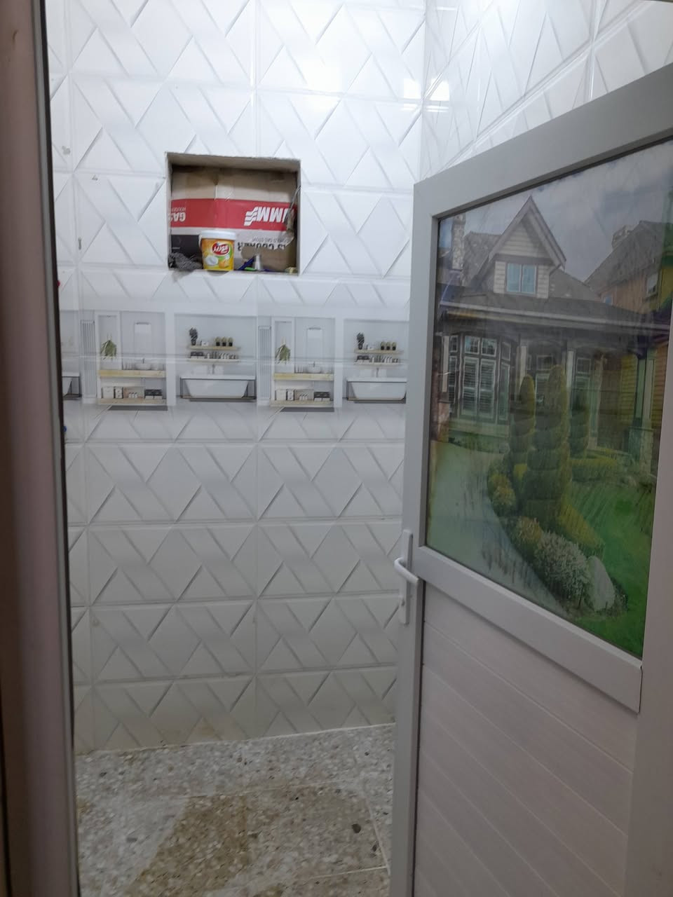 دار للبيع مساحه 100 الموقع بوب الشام بستان بشار شارع سيد علاء السعر 62 وبي مجال الستفسار ***********
