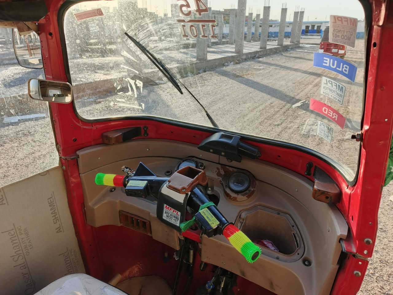 السلام عليكم تكتك موديل 17
اوراق كامله شركة المصطفى
مكينة 20 مجفت شركه
 كفاله فقط مصبوغة جماليه
 العنوان بغداد مدينة الصدر 
السعر 3400 وبيه مجال
***********
