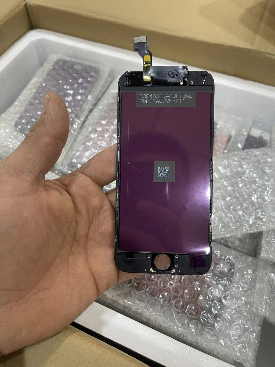 شاشه آيفون ٦g /6s
سعر قطعه ٢ دولار  
كلهن جديد كبس 
واتساب *********** 
كارتون موجود
