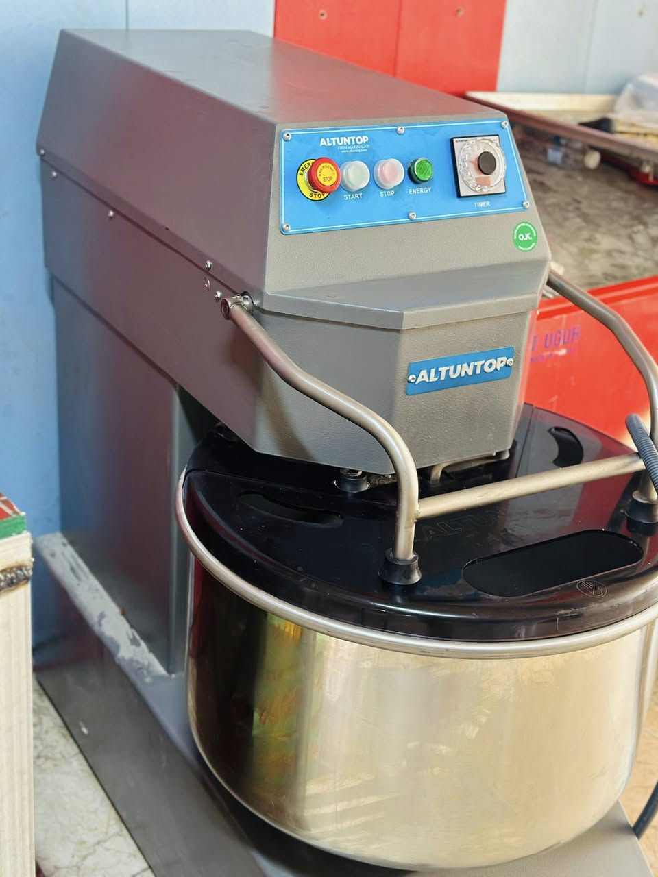 عجانه تركي للبيع ما مستخدمه ابد  ردنه نفتح فرن وما فتحنا تجي وتشوف بعينك اذا مشتغلين بيها تاخذها بلاش قيم وأخذ والي يكسر بسعرها لا يخابر رحمه لوالديكم مكاني بغداد الغزاليه شوف بعينك بيش مأخذها وشوف صارلها شكد  ***********بي واتساب
