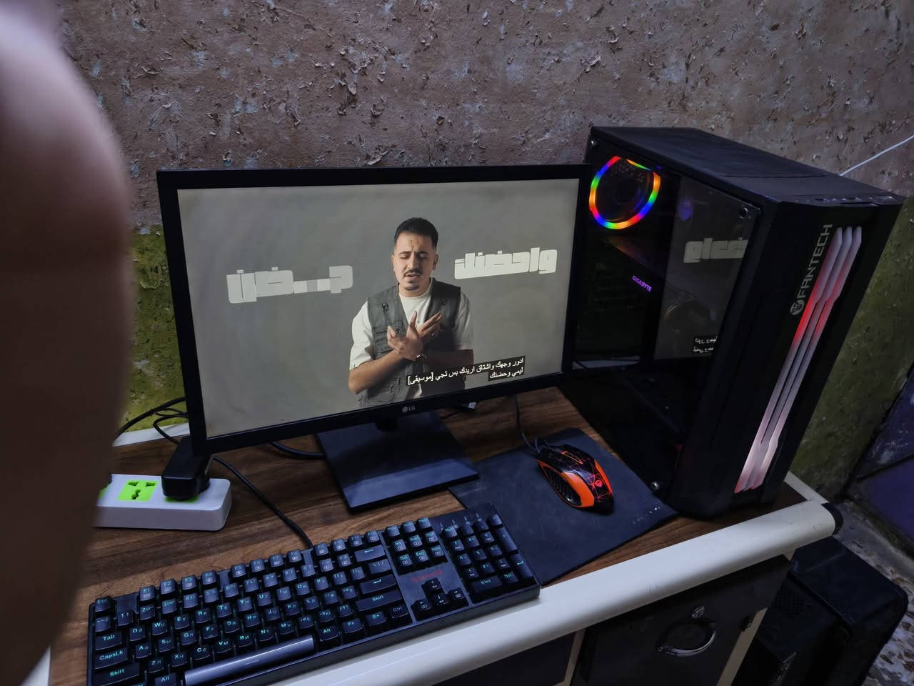 للبيع تجميعة Gaming PC

المعالج: Intel Core i5-9400F

كرت الشاشة: Gigabyte GTX 1660 6GB (نسخة 3 Fans)

الرام: 16GB DDR4 3200MHz

المذربورد: Gigabyte H310M S2H 2.0

التخزين: SSD 128GB + HDD 1TB

مزود الطاقة: Thermaltake Litepower RGB

حالة الجهاز جيدة وجاهز للاستخدام.

السعر: 550,000 دينار عراقي

الموقع: بغداد - مدينة الصدر - قطاع 38

للتواصل: ***********

الجهاز مناسب للألعاب مثل PUBG و Warzone و Valorant و GTA V.
