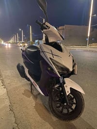 دراجه FS نظيفه كلشي شغال بيهه  محرك تخم تاير ماتخلي عليهه لو ربع   اي ...