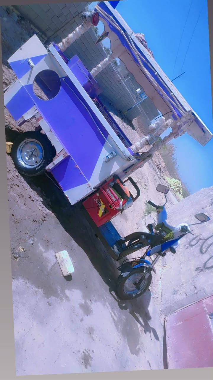 ستوته شعر بنات للبيع جاهزه كبل ل شغل اي نقص مابيها سعر ب مليون و 950وبيها مجال قليل مرسله صفحه او واتساب *********** /وكو وحده حمره هم وياها
