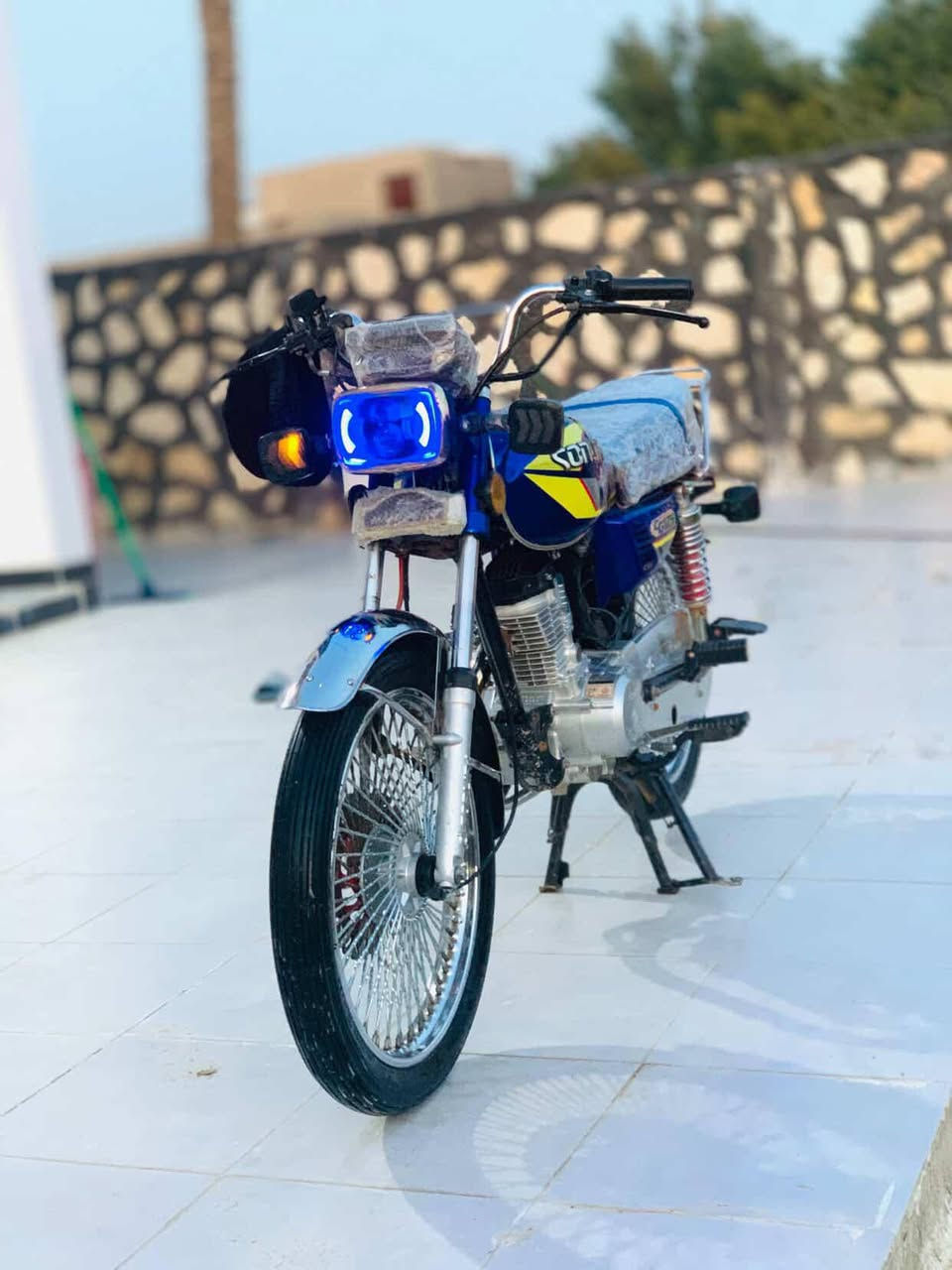 السلام عليكم دراجه تايكر باب اول سونك 24 كفاله عامه محرك شرط ما مفتوح برغي واحد كهربائيات كشر اوياله جديد كله ع وضع الوكيل اوراق سكنر السعر 675 وبيها مجال مكاني ديوانية دغاره موجود خاص 785 621 7418
