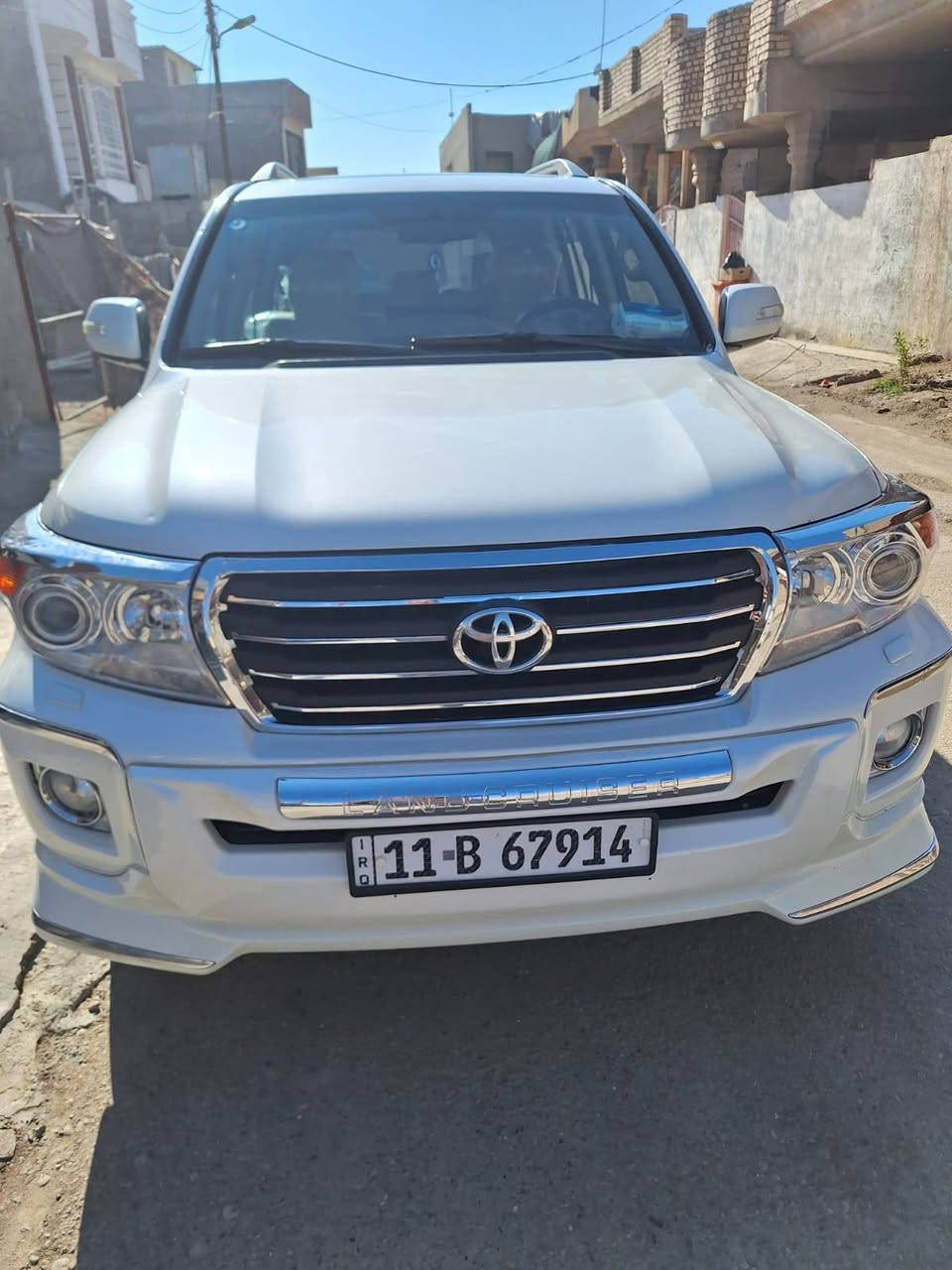 سلام عليكم للبيع لاندكروز ستينيه
موديل ١١.   سعر ٣١٠ بيه مجال 
فول مواصفات 
سونار مرفق ويه صور 
استفسار اتصال ***********
