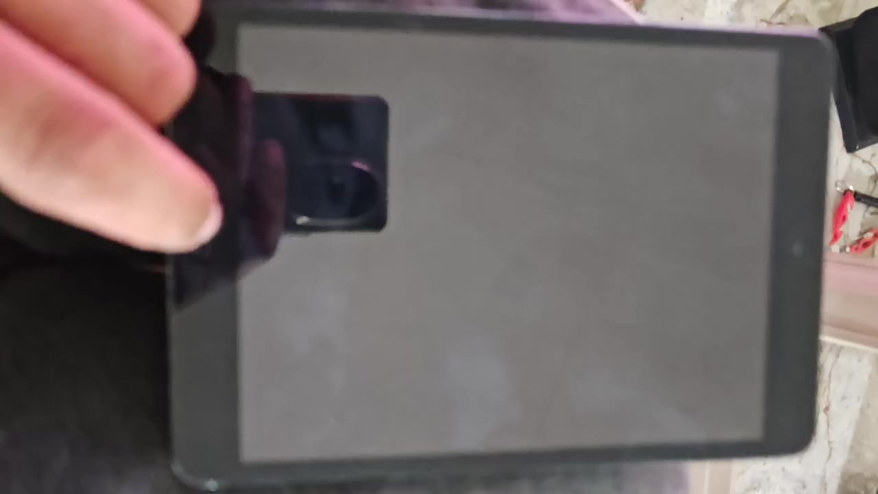 قطعتين ايباد ابل اسود وفضي ما اعرف ياجيل  القطعة على 25 مع التوصيل فول نظافة


**إذا كنت صاحب هذا الإعلان وتريد حذفه لأي سبب، رجاءا أرسل رسالة إلى الدعم الفني**