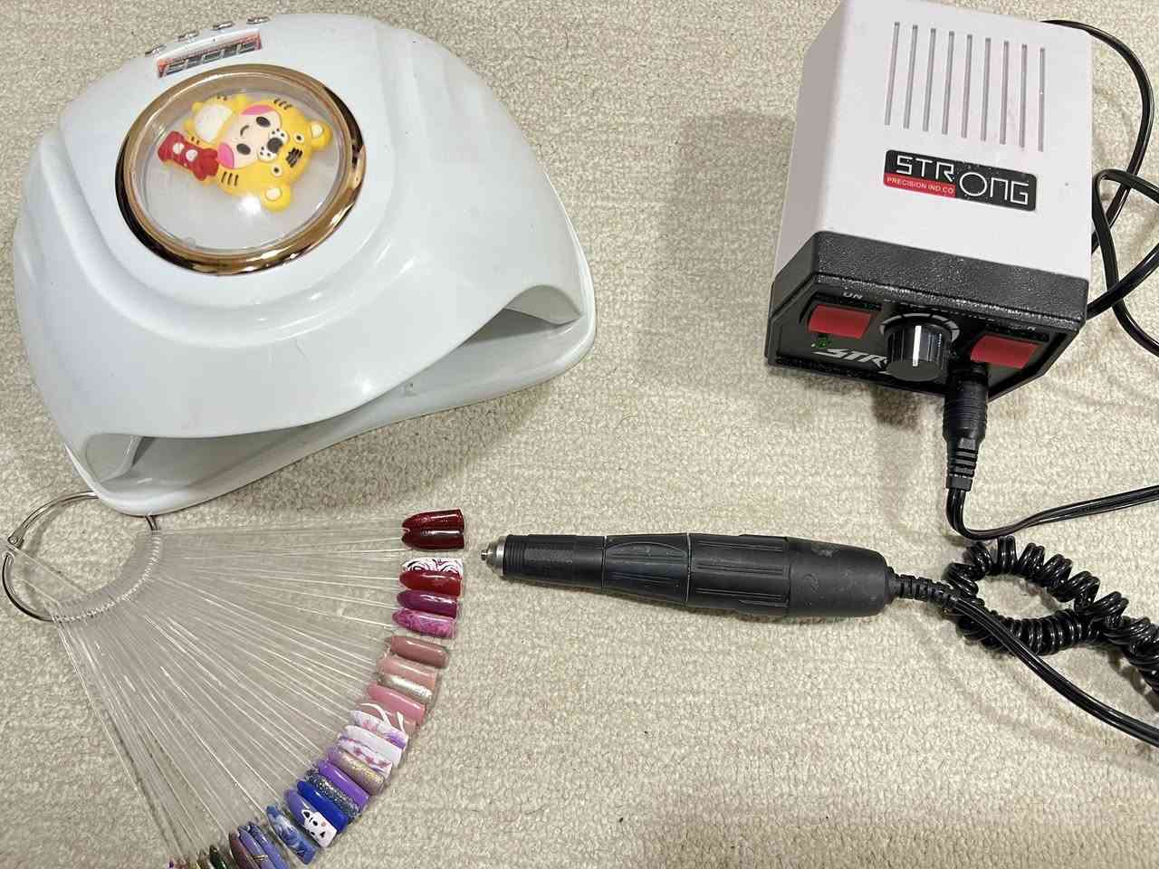 ‎ ئاشیای کاملی نینۆک هەمو وی مارکەلەگەڵ ٢٣ ڕەنگ و تۆنی جیاوازی جێڵ پۆڵیش
‎پڕایمەر بەیس تۆپکۆت  
‎بڕبەنی کارەبای لید کحول پاد 
‎هەمو جۆراکانی فڵچەی تایبەت بە کارەکە 
‎دەمە جیاوازەکانی بڕبەنی کارەبای مارکەی strong

‎نرخی گشتی 250,000 
‎شوێن : سلێمانی
0770 138 12 58
