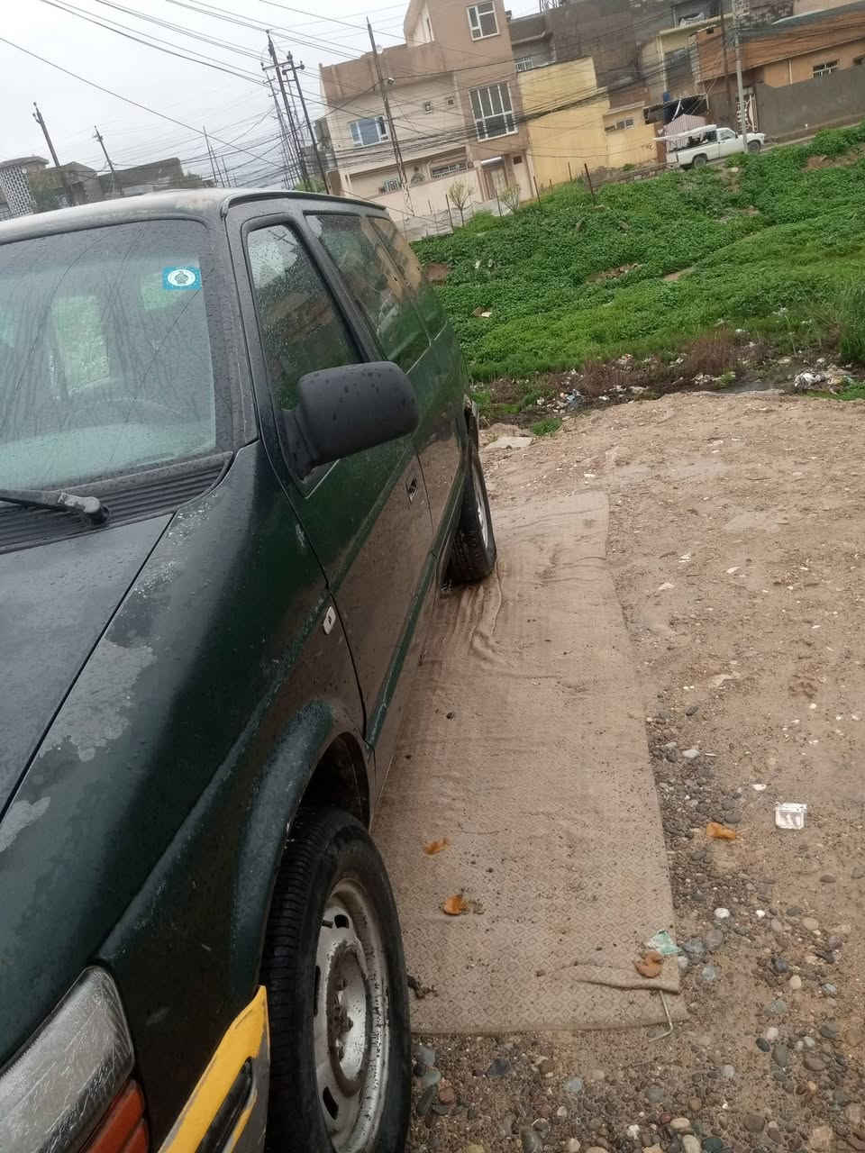 بسم الله الرحمن الرحيم
والصلاة على محمد واله وصحبة وسلم 

كلايزر دوج  موديل 94 امريكي رقم نينوى الدولي  7 راكب  محرك 4سلندر بدون صبغ وبدون تبديل فول 1/1 كير والمحرك شرط سيارة مال بيت وجاهزه
 
مكان السيارة / موصل /حي المأمون 
للتواصل والسعر 

 الارقام ادناه 

***********+ واتساب
