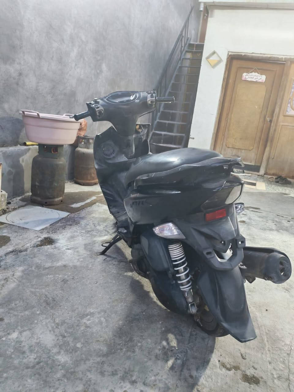 السلام عليكم شباب للبيع ثعلب جي تي ار
نكره سلف نقوصاتها كدامكم 
مكاني بغداد العامريه سعرها ٤٠٠ وبيها مجال 
***********
