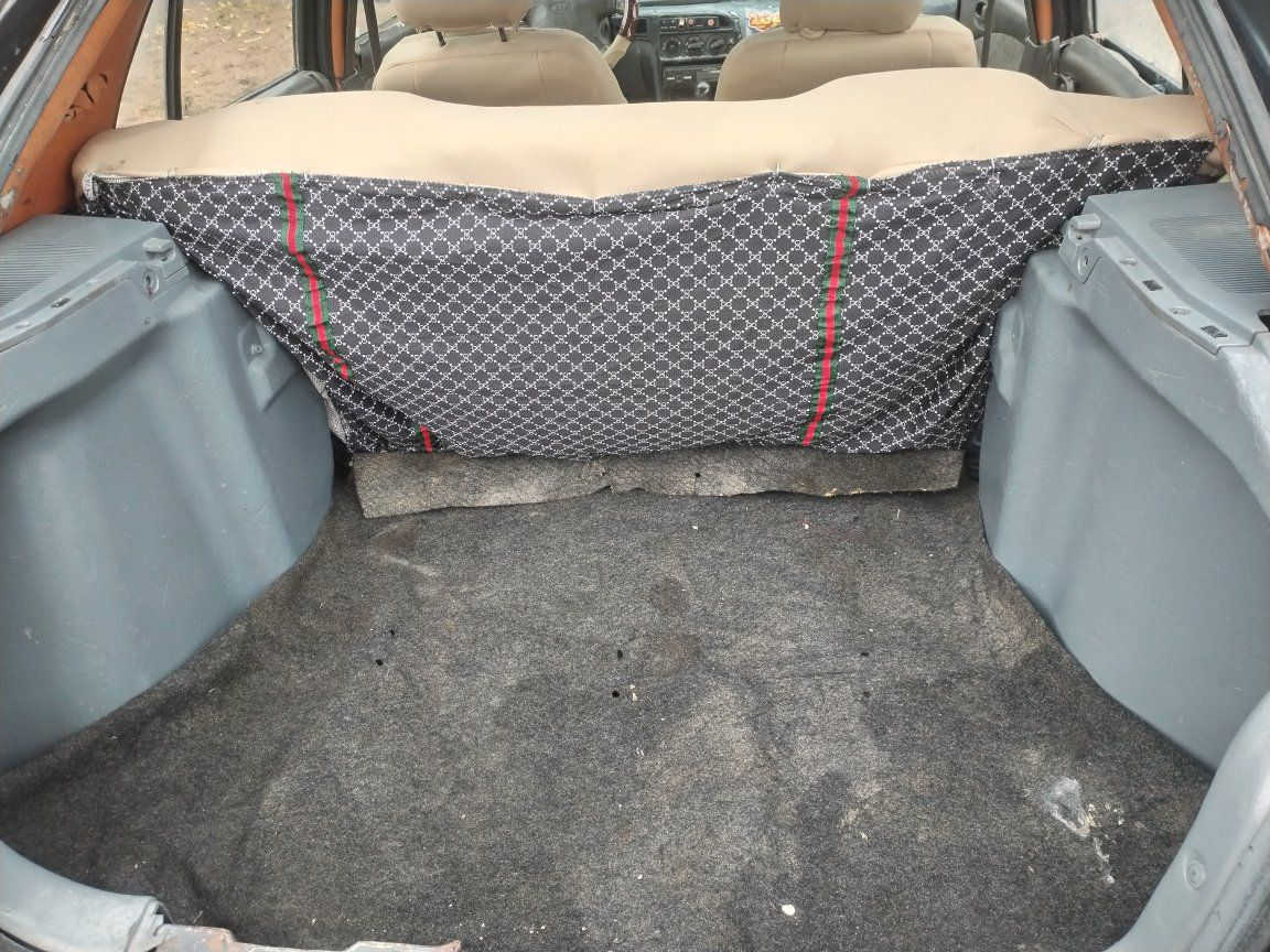 كيا سيفيا ٩٦ رقم ديالى مشروع وطني
محرك بي لاستيك ولف
كير جديد كهربائيات كلها شغاله دوشمه جديدة ارضية جلد
المكان صلاح الدين بلد
السعر ١٩
***********
