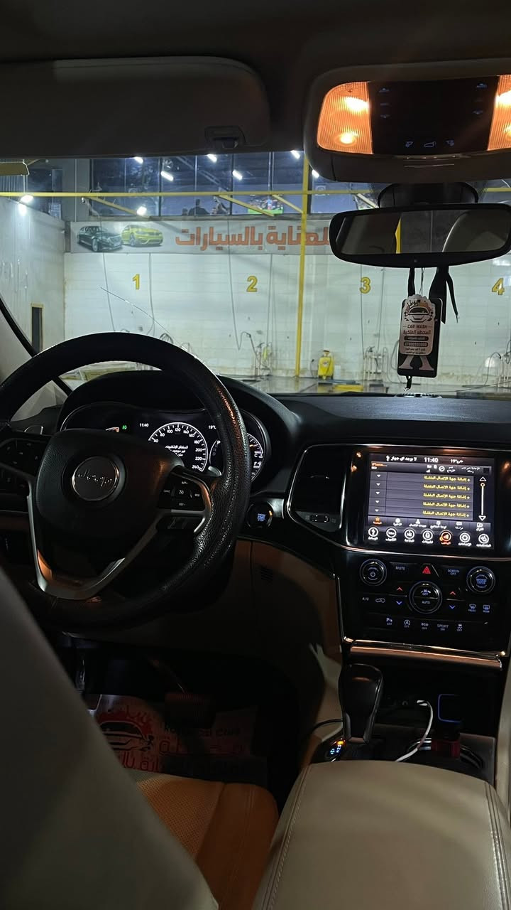 السلام عليكم
جيب لمتد ٢٠٢١ خليجي ابيض
رقم بغداد 
مكفوله من الصبغ والتبديل
بيها بارد بخشم الجاملغ فقط
ماشية ٩١،٠٠٠
مواصفات كلشي بيها لمتد فقط بدون جكات
كلشي شغال ماكو اي عطل
السعر 30,000 وبيها مال 
للتواصل/***********
