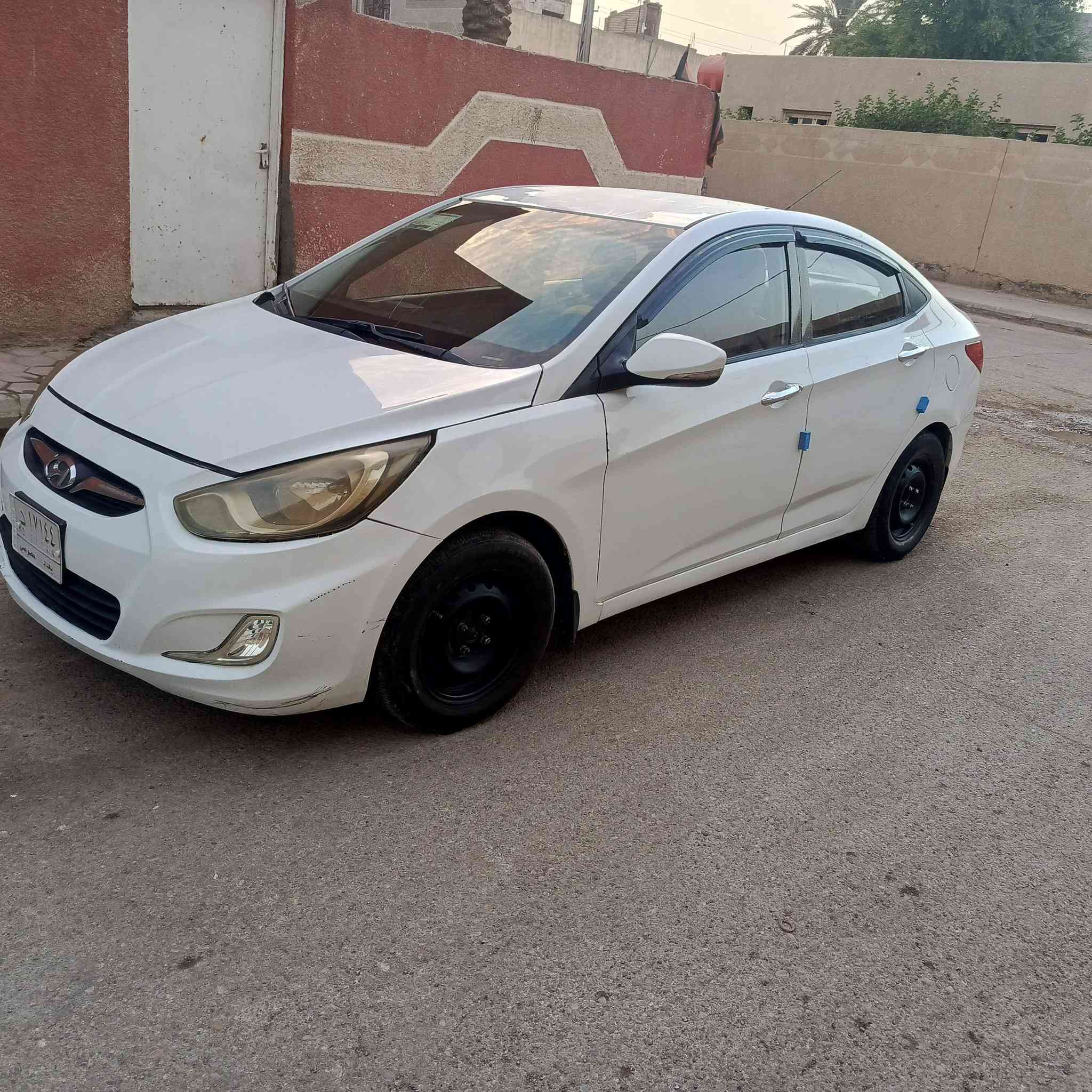 السلام عليكم
للبيع اكسنت موديل 14خليجي
رقم بغداد. صاحب السنويه متوفي
السعر 63 صبغ قليل ***********
