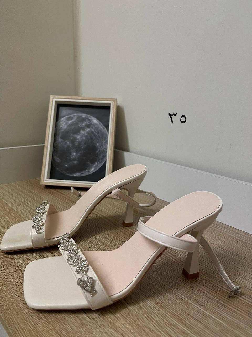 أي حذاء بـ ٩ آلاف
فستان مناسبات قياس ٤٤  بـ ٢٠


**إذا كنت صاحب هذا الإعلان وتريد حذفه لأي سبب، رجاءا أرسل رسالة إلى الدعم الفني**