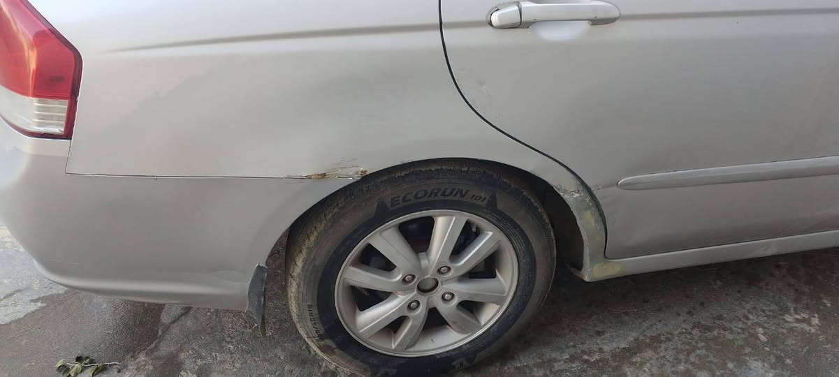 سبكتره2009 وارد امريكي محرك 2000دوش
رقم الانبار بيه داير جاملغ صبغ دواسات 
مكان الانبار هيت 
الاستفسار اتصل برقم ***********
