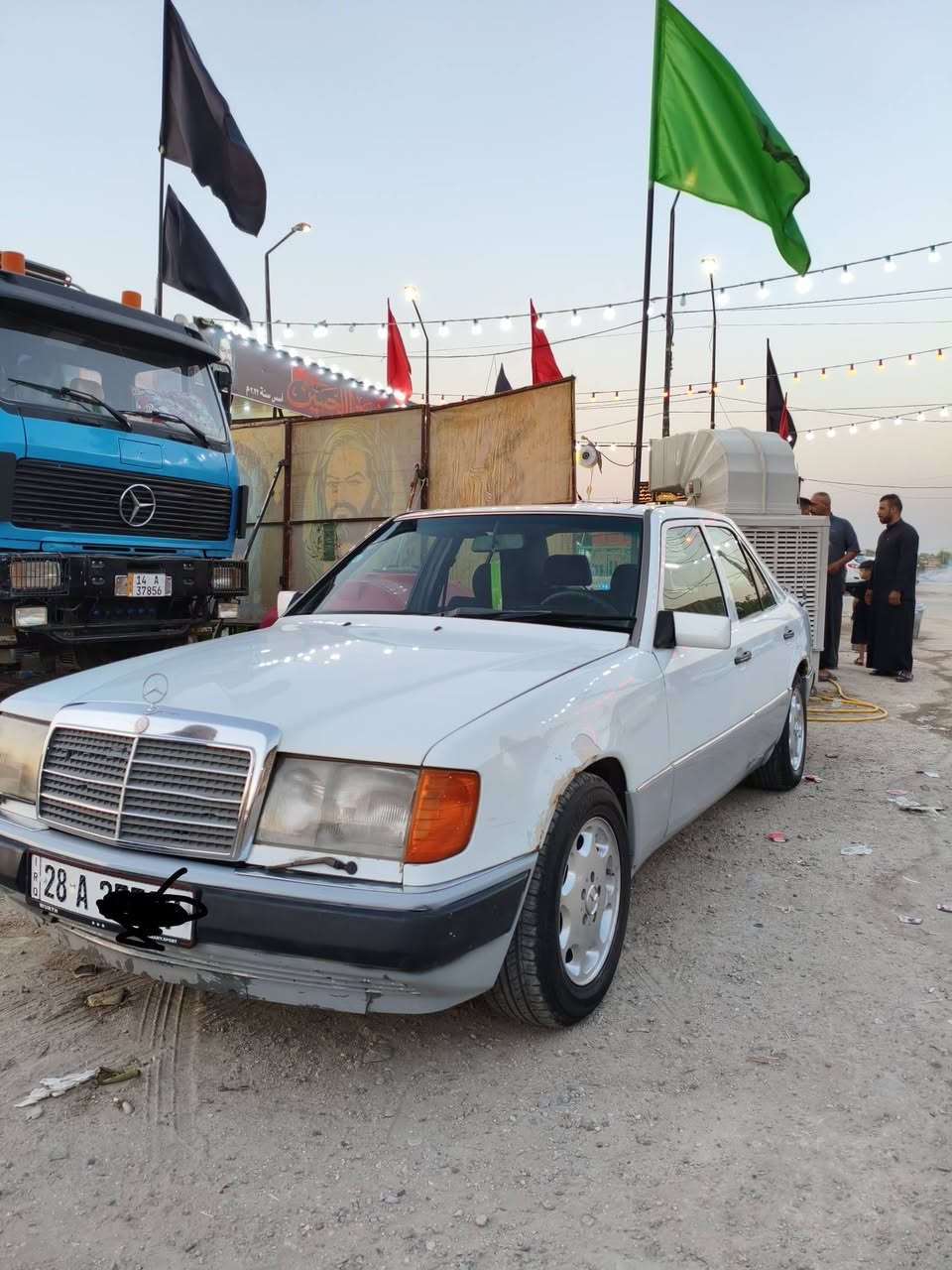 سلام عليكم مرسدس لبيع
حجم 300 مكينه بلاي
رقم نجف بسمي 
سعر 50 بيه مجال لطيبين 
نجف مشخاب متواجد على فيس
رقم***********
