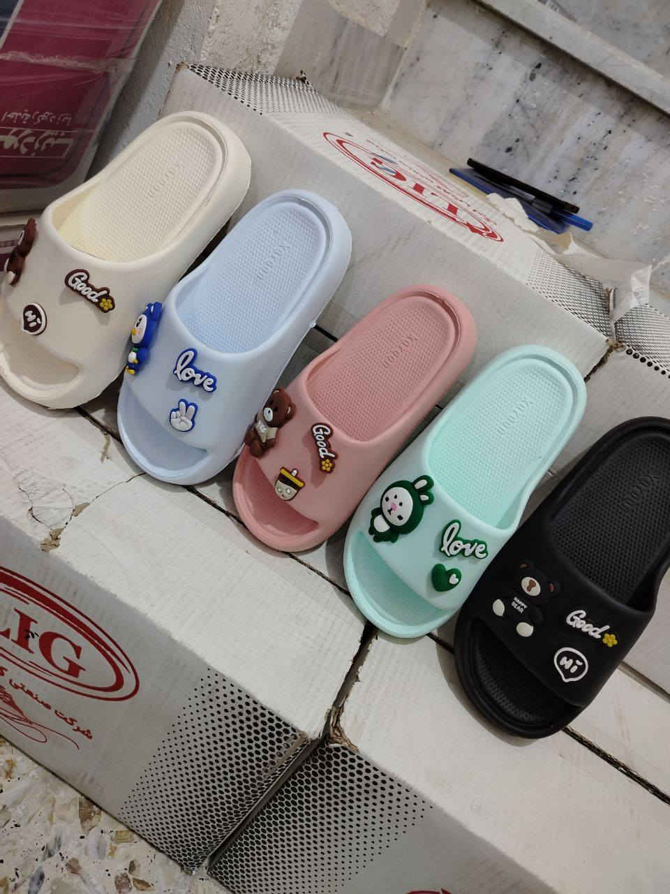 سوفت إيراني طبي درجه اولى
قياس نسائي من 41-38
كارتون 24زوج بسعر 49 الف 
يوجد خدمة توصيل لجميع المحافظات 🚚
https://t.me/almadar_3


**إذا كنت صاحب هذا الإعلان وتريد حذفه لأي سبب، رجاءا أرسل رسالة إلى الدعم الفني**