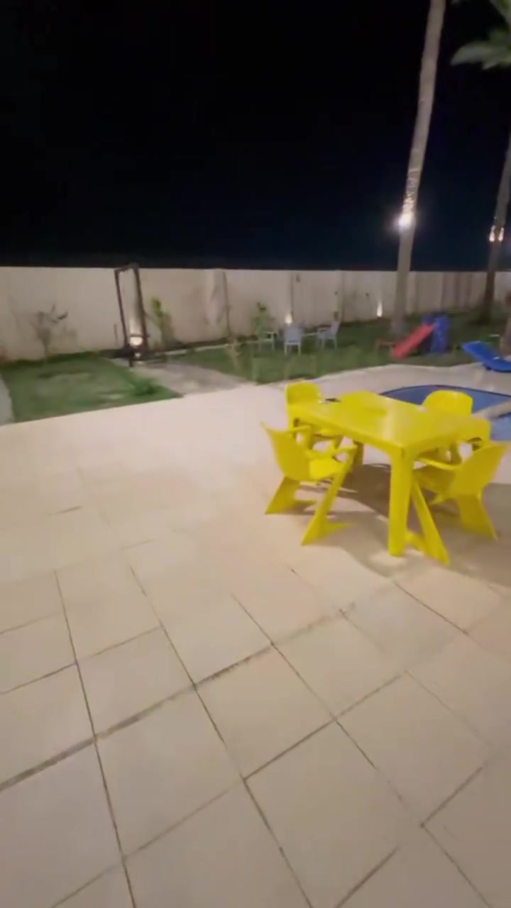 *📌 مزرعة جوليا العائلية 🏡🏝️*  
*موثقه في تطبيق اجرلي ✅
*كافة وسائل الراحة والترفيه بمكان واحد 😊*

اجمع عائلتك وأحبابك وعيشوا أجواء لا تُنسى في مزرعة جوليا.

*✨ مميزات المزرعة:*
🔹 *مسبح كـبير* 🏊🏻 نظيف ومجهز للعوائل  
🔹 *3 غرف نوم + صالة كبيرة* مكيفة بالكامل 🏘️  
🔹 *مطبخ داخلي ومطبخ خارجي* مجهز للطبخ والشوي 🥘🍚  
🔹 *شواية سمك مع كافة ملحقاتها* 🍖🍗🍢  
🔹 *مراجيح وألعاب للأطفال* 🎡⛱️ آمنة وممتعة  
🔹 *منضدة تنس* 🏓  
🔹 *فيشة* 🕴🏻  
🔹 *سماعة DJ* للسهرات والحفلات 🎤🎼🕺🏼  
🔹 *كهرباء 24 ساعة* بدون انقطاع 🚨💡📺

*📍 الموقع:* بغداد - أبو غريب - قرب مركز شرطة عكركوف

*📞 للحجز والاستفسار:*
واتساب: ***********  

احجز الآن واستمتع بالهدوء والخصوصية 💚  
#مزرعة_جوليا
