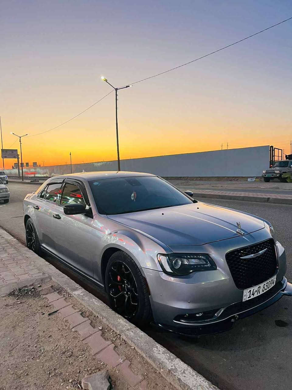 كلايسلر او أوباما 2016 اصل وارد كندي كلين  بيه طخات بصيطه  سعر 245 ورقه بيه مجال بسيط للبيع او مراوس جارجر حسب القناعه فول مواصفات بانوراما تحكم ستيرن كشن ميموري تدفئ كشن +ستيرن محرك 3600 مكان السياره ناصريه للإستفسار مراسله ع وات ساب ***********
