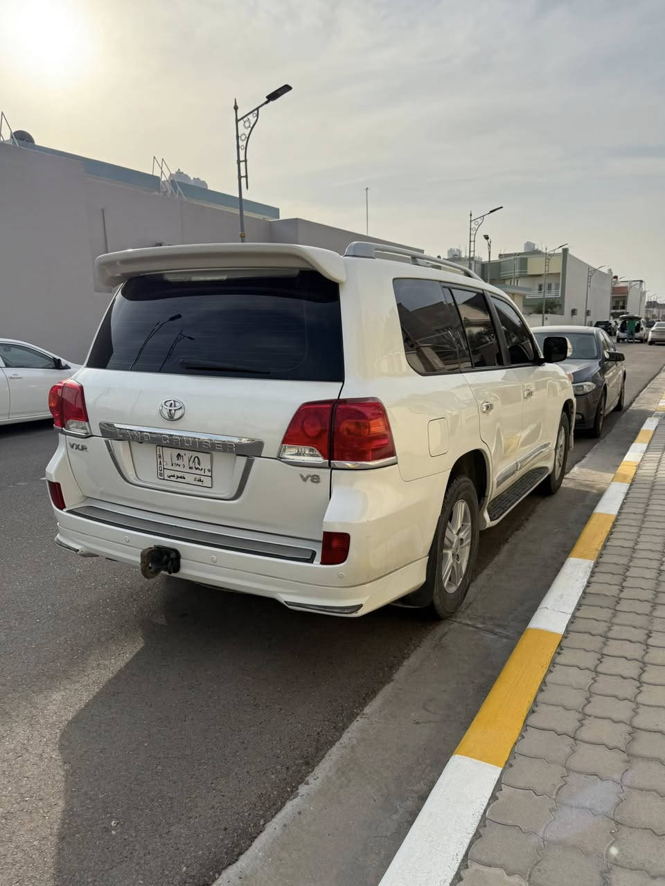 السلام عليكم ورحمة الله وبركاته
تويوتا 🇯🇵
2014
لاندكروز 

Vxr 

مكينة 4.7 المرغوبة
ماشي176 الف
لون ابيض

مواصفات لكزز فول 

سماعات JBL  غني عن التعريف

16 سماعة

6 كامرات 360 درجة

حساسات360 درجة

كشنات تبريد

شاشات خلفية

بصمة ٤ بيبان 

باب خلفي كهربائي

ترحيب 

داخل لون ابيض 

مكان السيارة بصرة

رقم صاحب السيارة

***********

مكلف ب النشر
