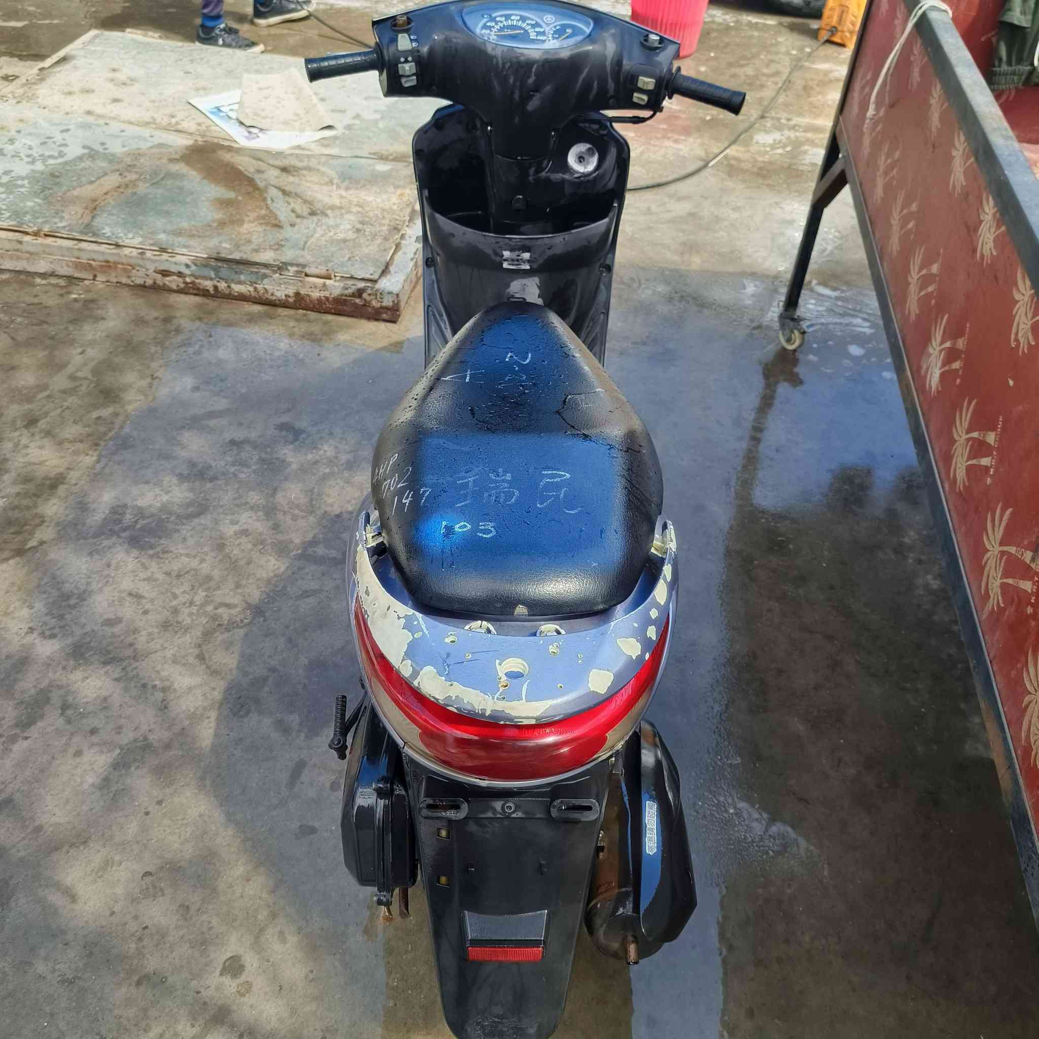 سلام عليكم دراجه بريز رمبه العنوان بغداد الكسره قرب ملعب الكشافه 
‏‪***********‬‏ تصل وتدالل
