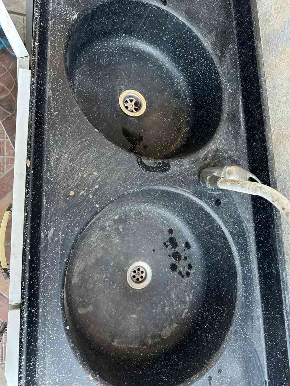 کەوەنتەر بو فروشتن
کەوەنتەرەکە دوو مەتر و نیوە تەباغەکەشی لەگەلە 
مەخسەلەکەی دوو مەترە 

نرخ ٣٠٠ هەزار


**إذا كنت صاحب هذا الإعلان وتريد حذفه لأي سبب، رجاءا أرسل رسالة إلى الدعم الفني**