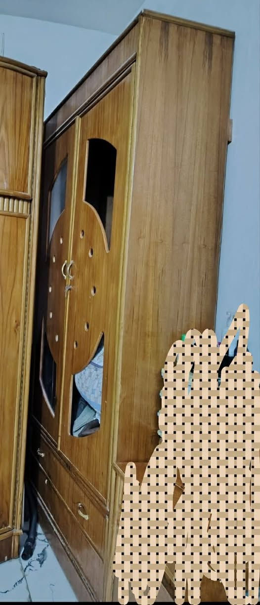 غرفه نوم مستعمله للبيع طابقين سعر ٧٥٠ وبيه مجال حك جيه بابل قضاء الهاشميه ***********
