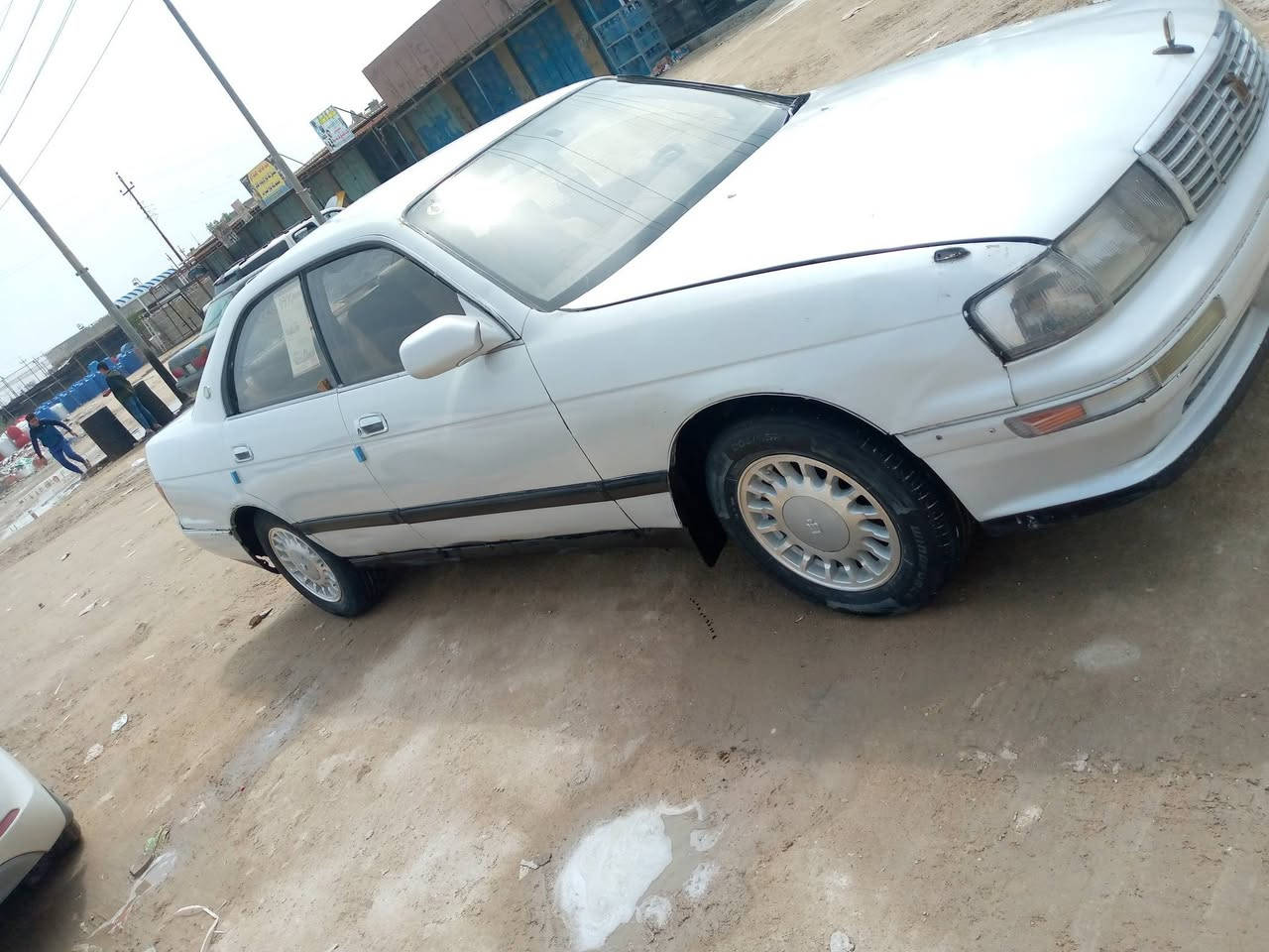 السلام عليكم سياره بطه فصل رقم نكليزي سنويه 30 كير ومكينه جدد تخم تاير جدد حداديه جديده تبريد شغال بارد السياره كصه جنطه فغط مكفوله كصه ثانيه ونغل مكاني البصره الزبير السعر 32 رقم الهاتف ***********
