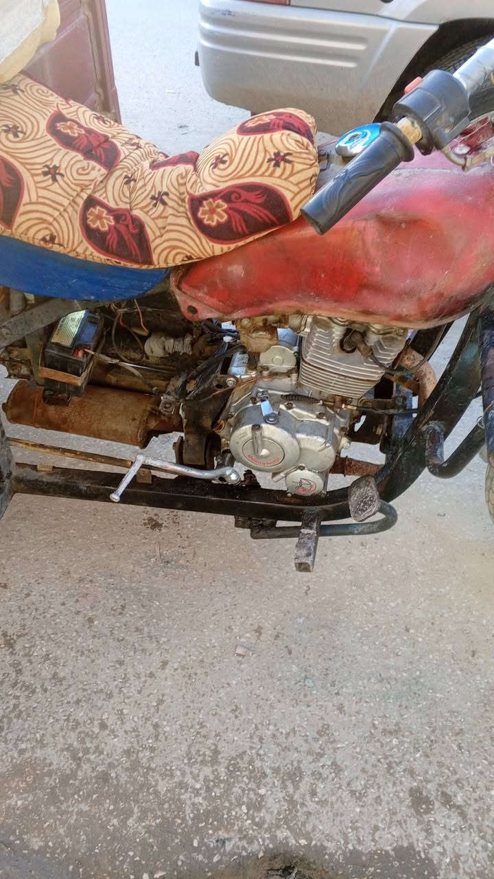 ستوته للبيع موديل 12 محرك 19اصولي اوراق 

ركبتهه شركه والستوته خير من الله السعر 750

للاستفسار ***********
