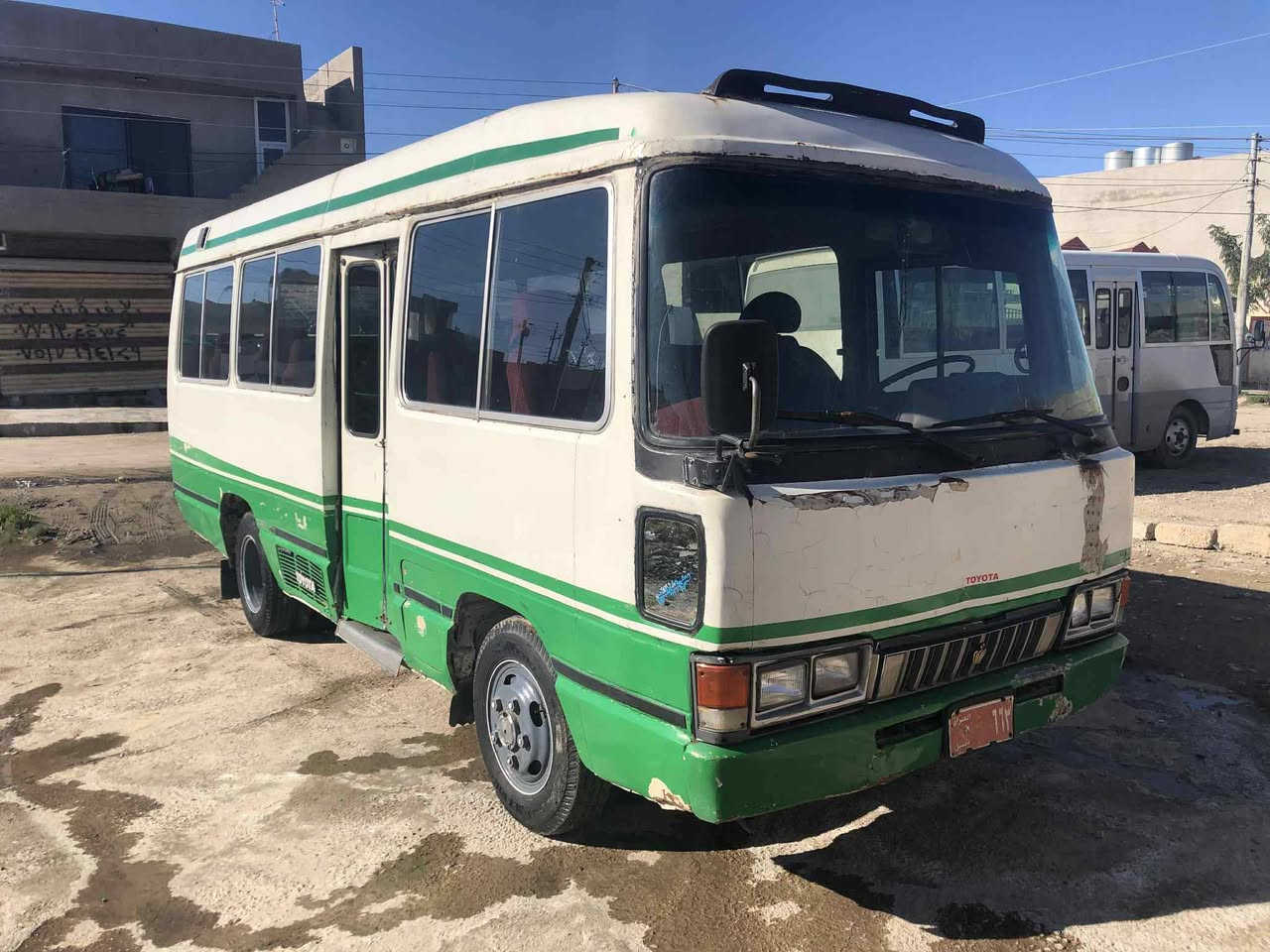 البیع سیارة نضیف كیر محرك اكسل بشرت سعر 48ورقة و بیها مجال مكان كركوك  م. ***********
