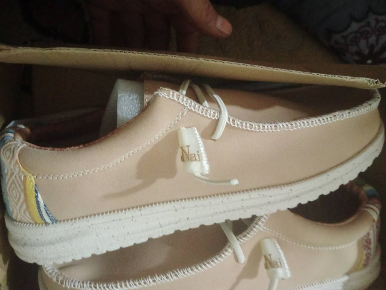 السلام وعليكم اعيد النشر من الوعود الكاذبه البوت قياس45و الحذا41


**إذا كنت صاحب هذا الإعلان وتريد حذفه لأي سبب، رجاءا أرسل رسالة إلى الدعم الفني**