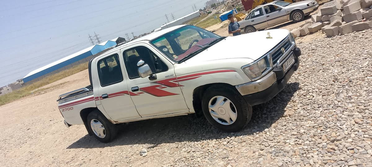 السلام عليكم للبيع بيكم موديل 2000
صبغ حزام دوشمة جديدة شاشة طخم تاير نضاف السعر 85 وبي مجال العنوان موصل الشرعي بل موصل الايمن شراي خابر 
كورك ***********👍
آسيا ***********
