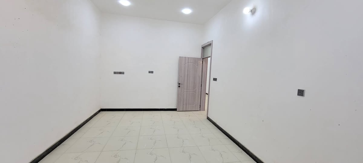 بيوت للبيع ⭕️(طابو زراعي سند 25 )(مشمول تطويب خدمات تبليط_)
⭕️المساحة 140 متر مربع 
⭕واجهة 7 نزال 20
⭕️عنوان الدار  / التقية الثالثة _ 
مقابل حسينية باب الحوائج
⭕️بناء البيت 2025
⭕️بناء  مسلح 
—————————————
           تـــفـــاصـــيـــل الـــدار 
(كونكريت مسلح )
⚜️ غرفتين
⚜️صالة 
⚜️استقبال
⚜️مطبخ 
⚜️مجاميع صحية داخلية وخارجية
⚜️طارمة 
ــــــــــــــــــــــــــــــــــــــــــــــــ

للأستفسار أتصال حصرا او واتساب ***********
