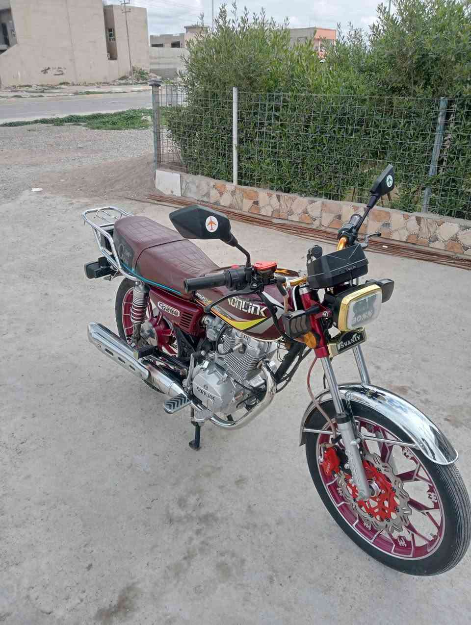 دراجة موديل 2024
خمسة گير 
مكينه كبس 
سلف وكهربائيات شرط
دراجه ماشاء الله
 ماناقصها برغي واحد 
سعر 600 وبي مجال 
مكاني كركوك حي عسكري 
***********
