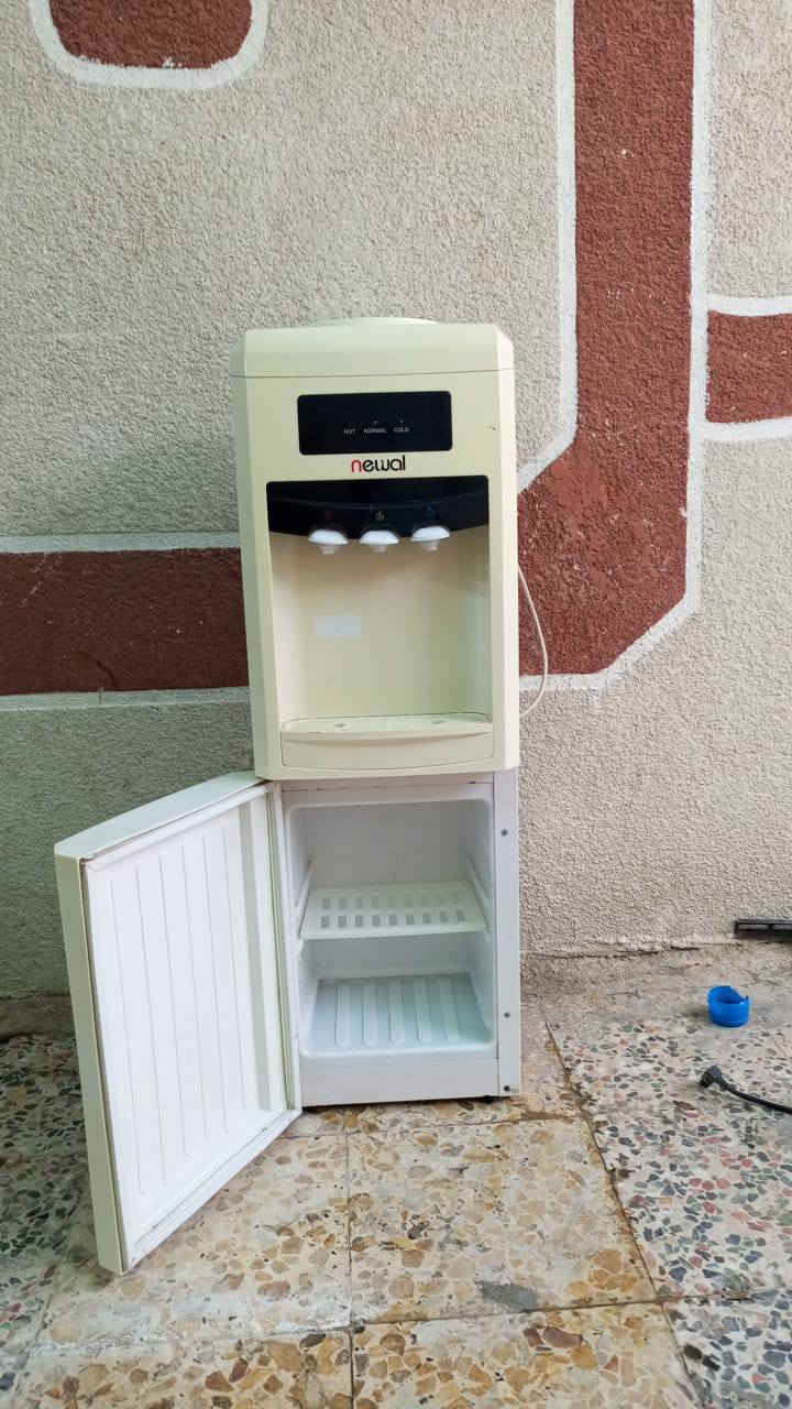 براد للبيع ابو الدبه السعر 60 وبيه مجال العنوان بصره حيانيه دور الشرطه رقم الهاتف ***********
